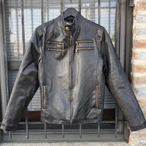 Pleather jacket for all genders, small (non-leather)